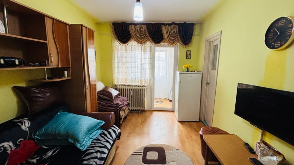 Garsonieră semidecomandată | 26 mp | Obcini zona Metro | 51,000 € - Poză 2