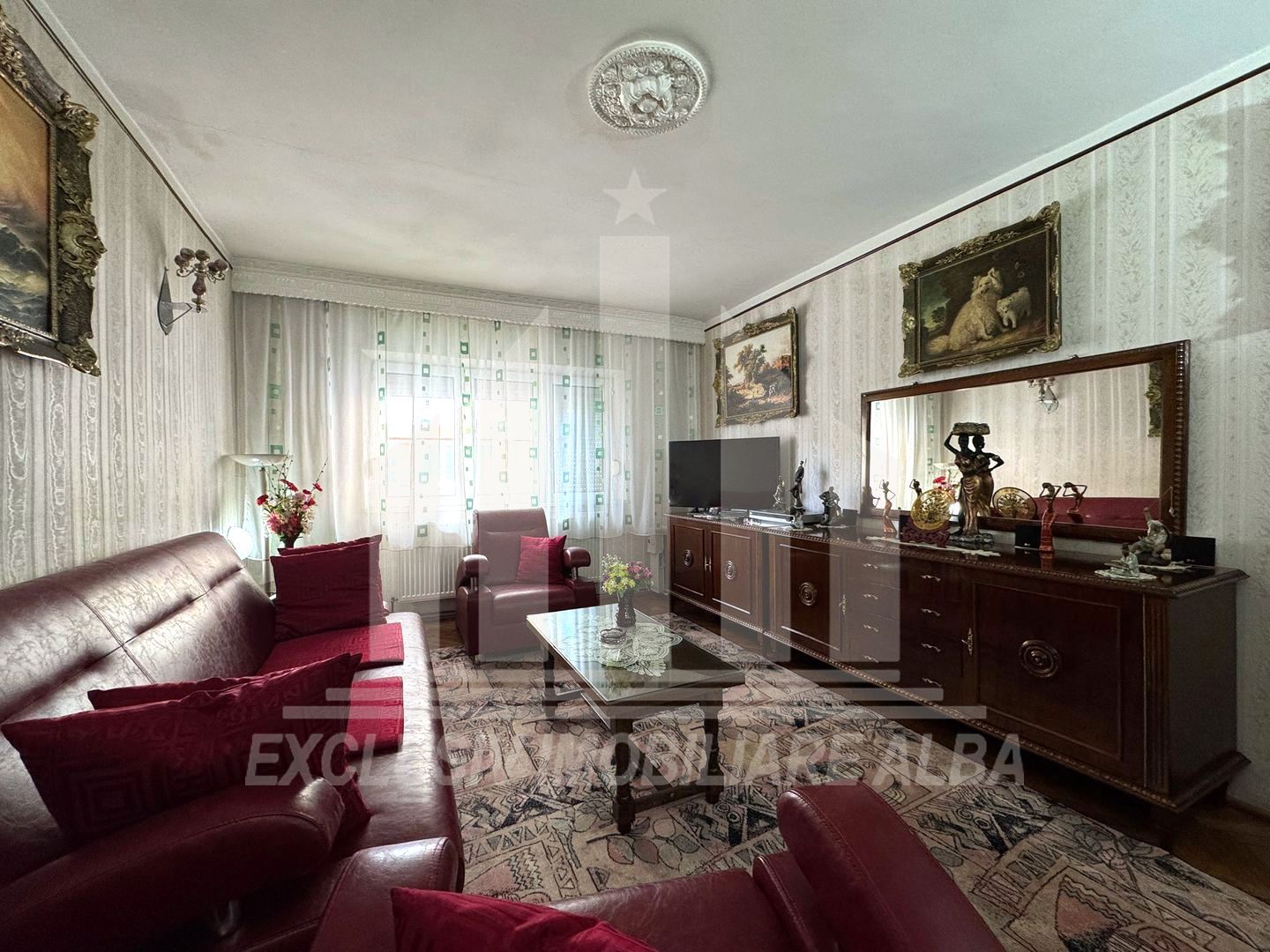Apartament 3 camere decomandate | 2 bai | 69 mp | Cetate - Piata - Poză 1