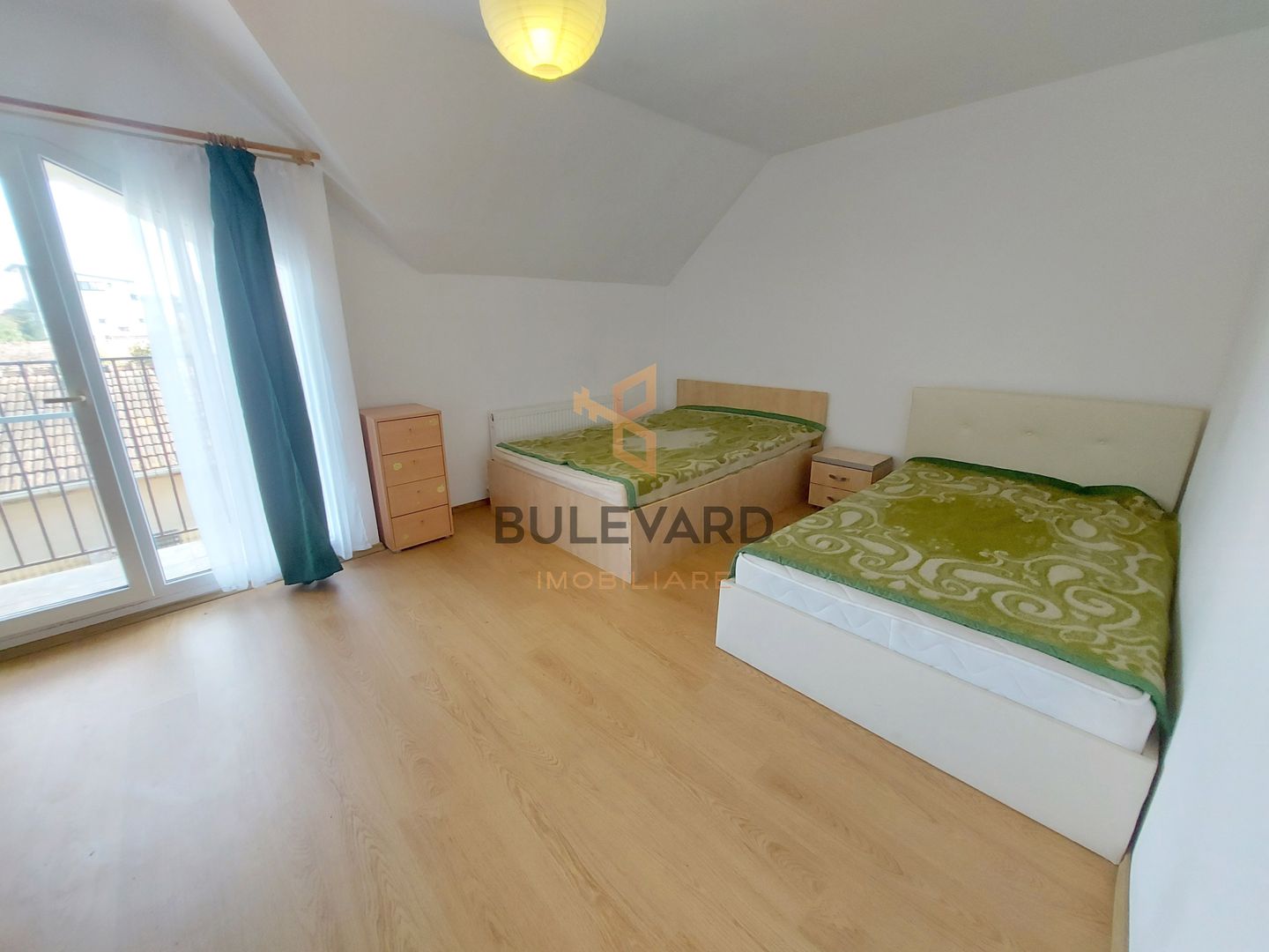 Casa cu 4 camere,  zona strazii Avram Iancu! - Poză 4