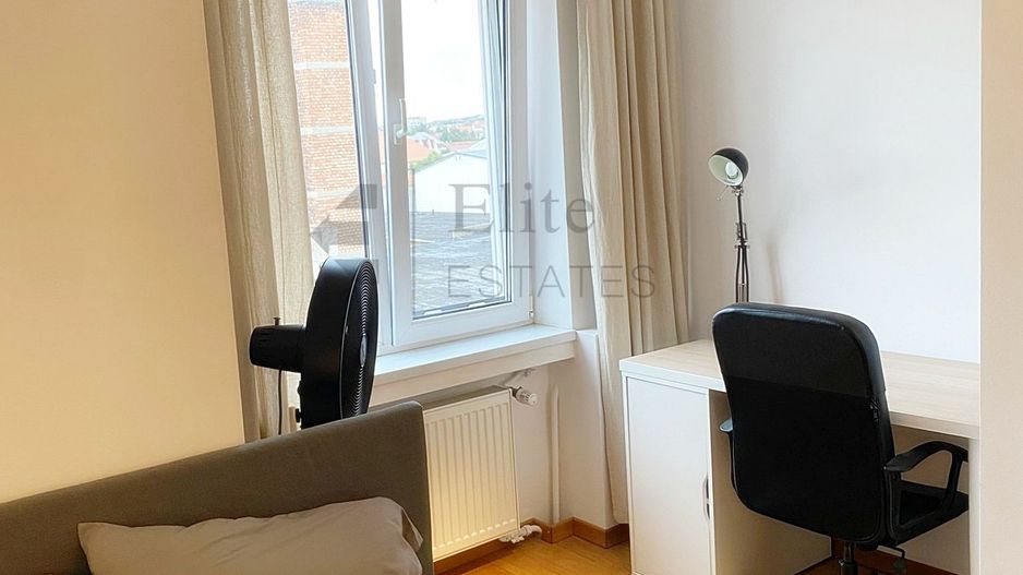 Apartament spatios cu 4 camere de inchiriat | Pietonala Oradea - Poză 10
