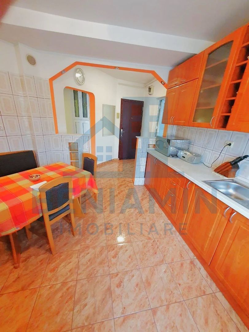 Apartament 2 camere-Decomandat-Spitalul Judetean-69mp-Spatios-Luminos - Poză 4