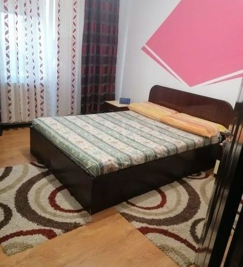 Apartament cu 3 camere, 2 balcoane și parter inalt în Florești. - Poză 2