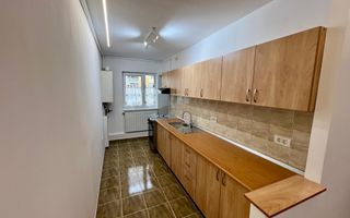 Apartament 4 camere renovat, 79 mp cu logie, Vasile Aaron, Sibiu - Poză 3