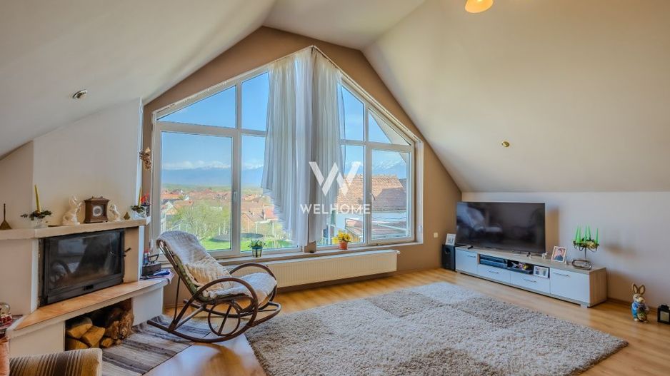 Casa individuala cu teren mare, vedere spre munti,  Avrig,  jud. Sibiu - Poză 1