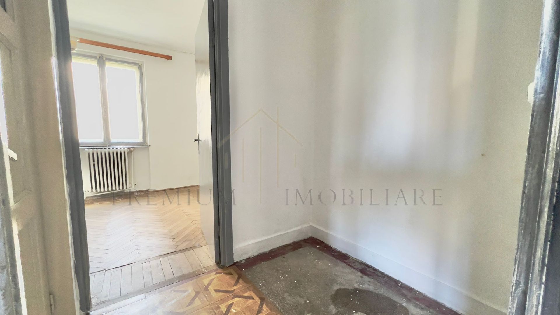 Apartament 2 Camere de vânzare, Onești, zonă centrală - Poză 4