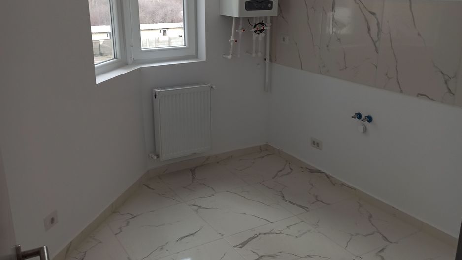 gars,str. Postalionului langa STB 241-10min metrou Ap.Patriei - Poză 5