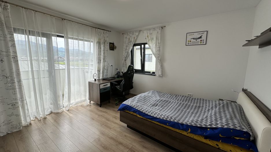 Vilă modernă de vânzare în Cristian | Construcție 2019 | Teren 500 mp - Poză 15