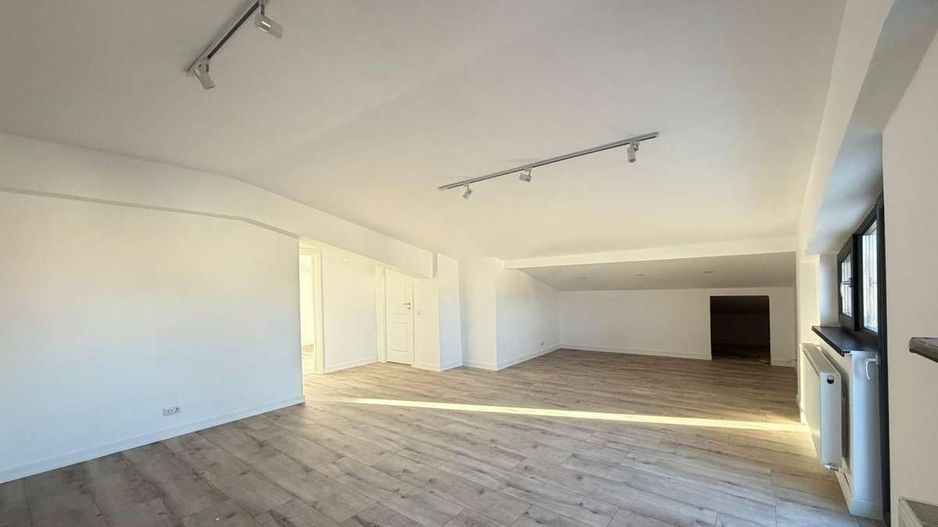 APARTAMENT MANSARDA BLOC NOU - Poză 4