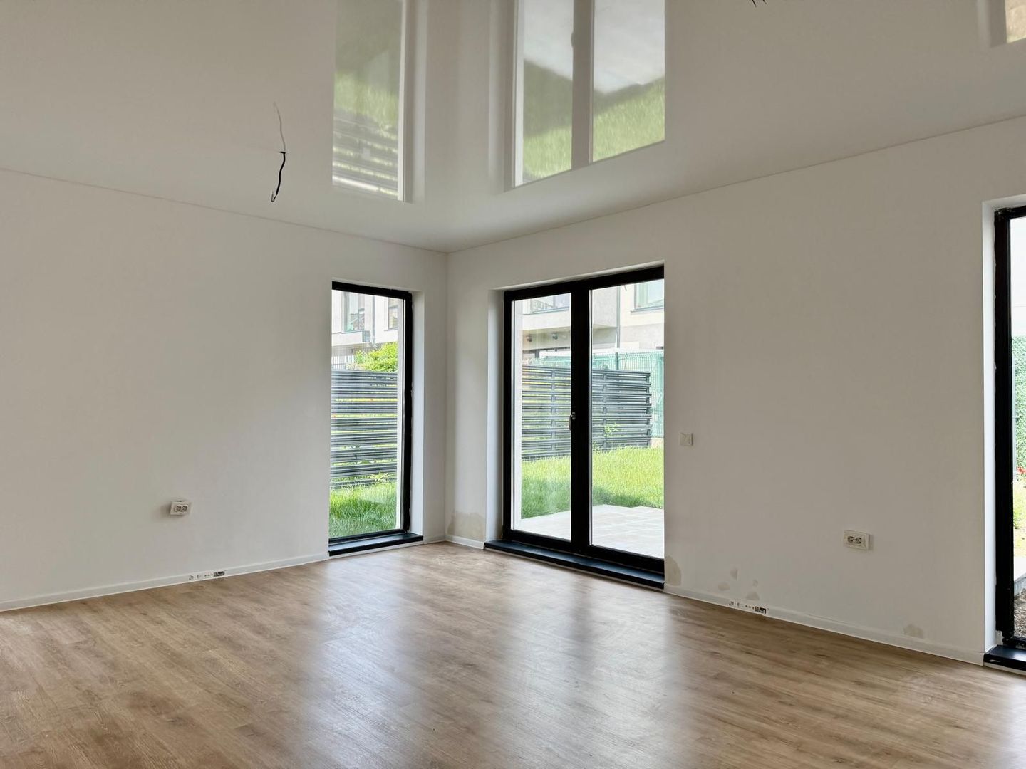 Vilă duplex modernă P+1 cu curte proprie | Otopeni | comision 0% - Poză 7