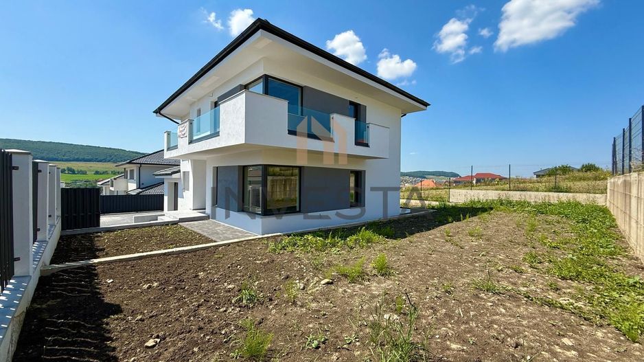 Vila Spațioasă 500mp în Chinteni ideală pentru Familie sau Investiție! - Poză 2