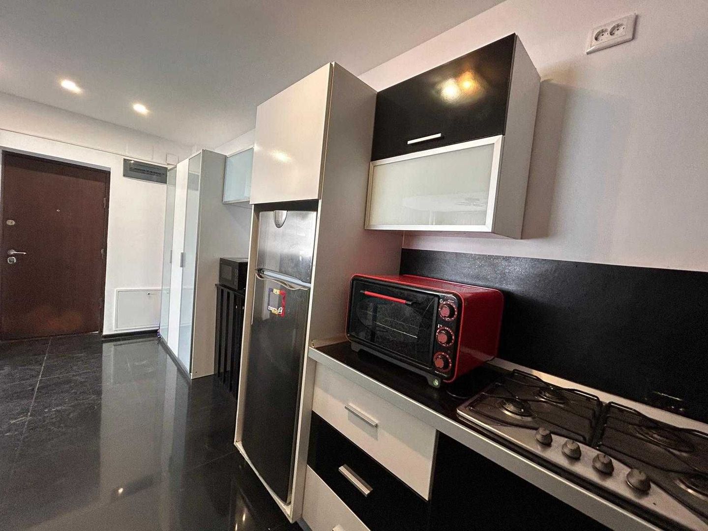Închiriez apartament 2 camere-P-ta Alba Iulia, centrală bloc,openspace - Poză 6
