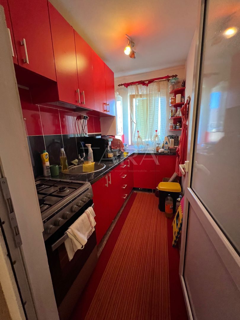 Apartament 3 camere in zona Primariei - Poză 4