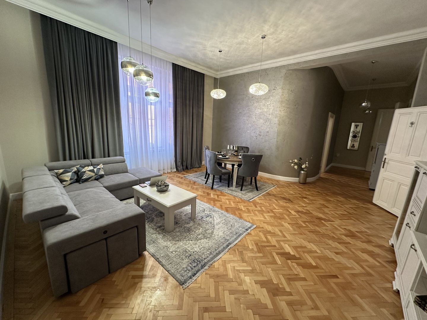 Apartament zona Unirii - Poză 1