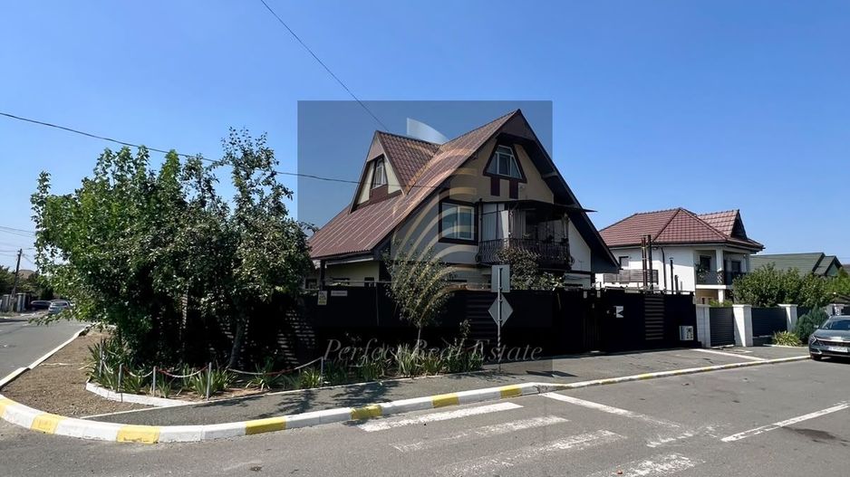 VILĂ P+M DE VÂNZARE ÎN VALU LUI TRAIAN - Poză 2