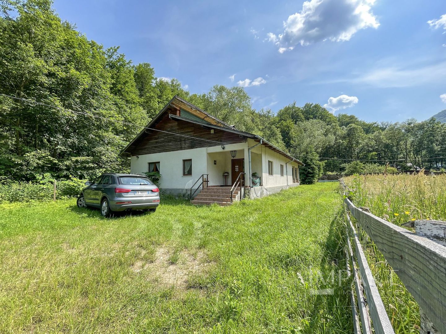 Vila superba 300mp + teren 1400mp & front la rau in Somesul Rece. - Poză 4