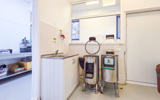 Spațiu industrial–afacere catering la cheie, teren&hală 750 mp S+P+1E - Poză 19