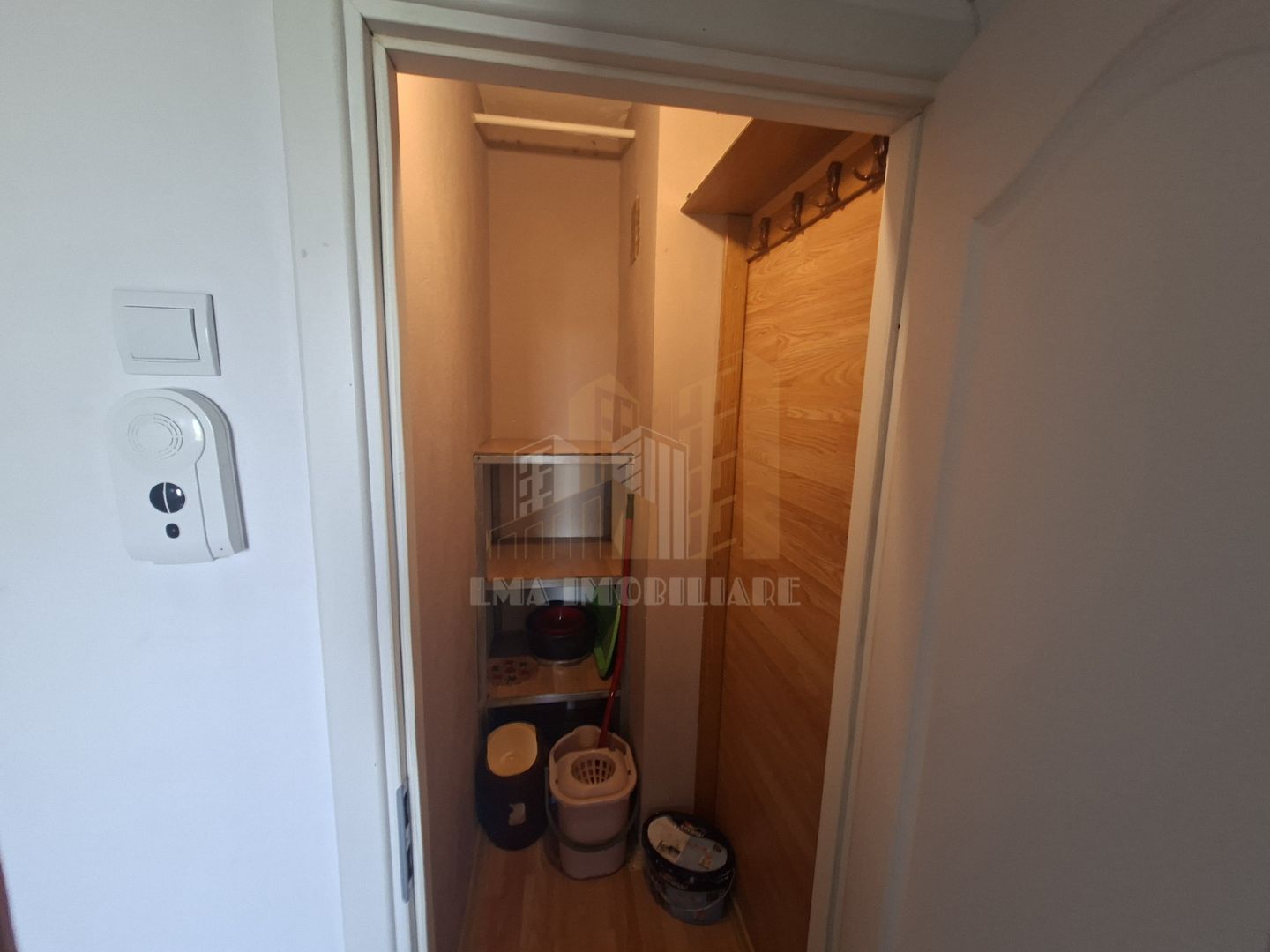 Apartament 2 camere semidecomandat Saturn  Brasov - Poză 3