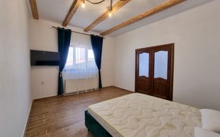 Casă individuală complet renovată, situată în centrul istoric al Brașo - Poză 15