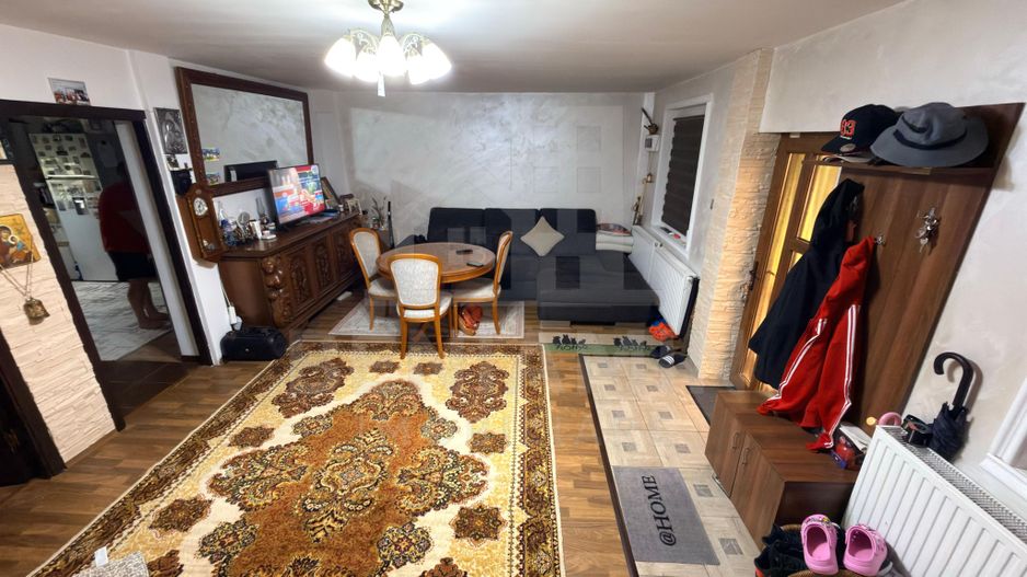 Casa 4 Camere - Curte Mare - Zona Linistita Popoveni - Poză 2