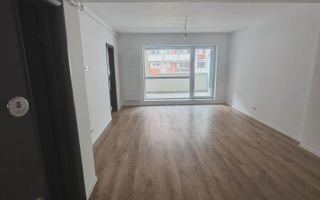 Apartament cu 3 camere, Tractoru, Brasov - Poză 19