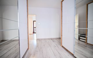 Casa individuală de vânzare Sânpetru, 5 camere, garaj, foișor, curte - Poză 10