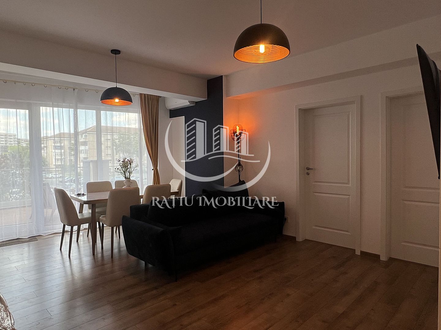 Apartament cu 3 camere | Terasa 70 mp | Luceafarul | Oradea - Poză 4