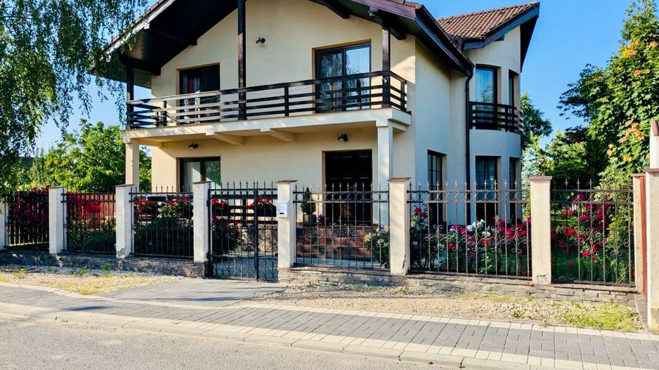 Casa În Sanpetru De Vânzare - Poză 1