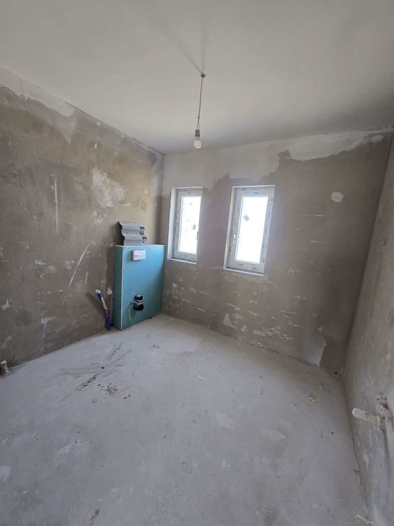 Giroc-Bld. Aviatiei | 5 camere | 3 bai | Bucatarie inchisa | Asfalt - Poză 10