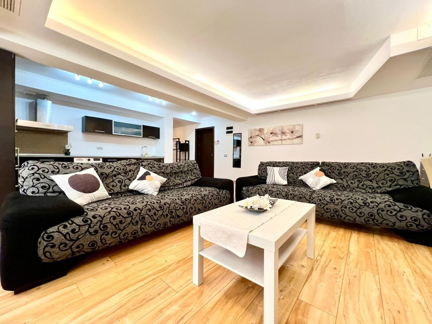 Apartament cu 3 Camere Herastrau / Terasă Generoasă - Poză 8