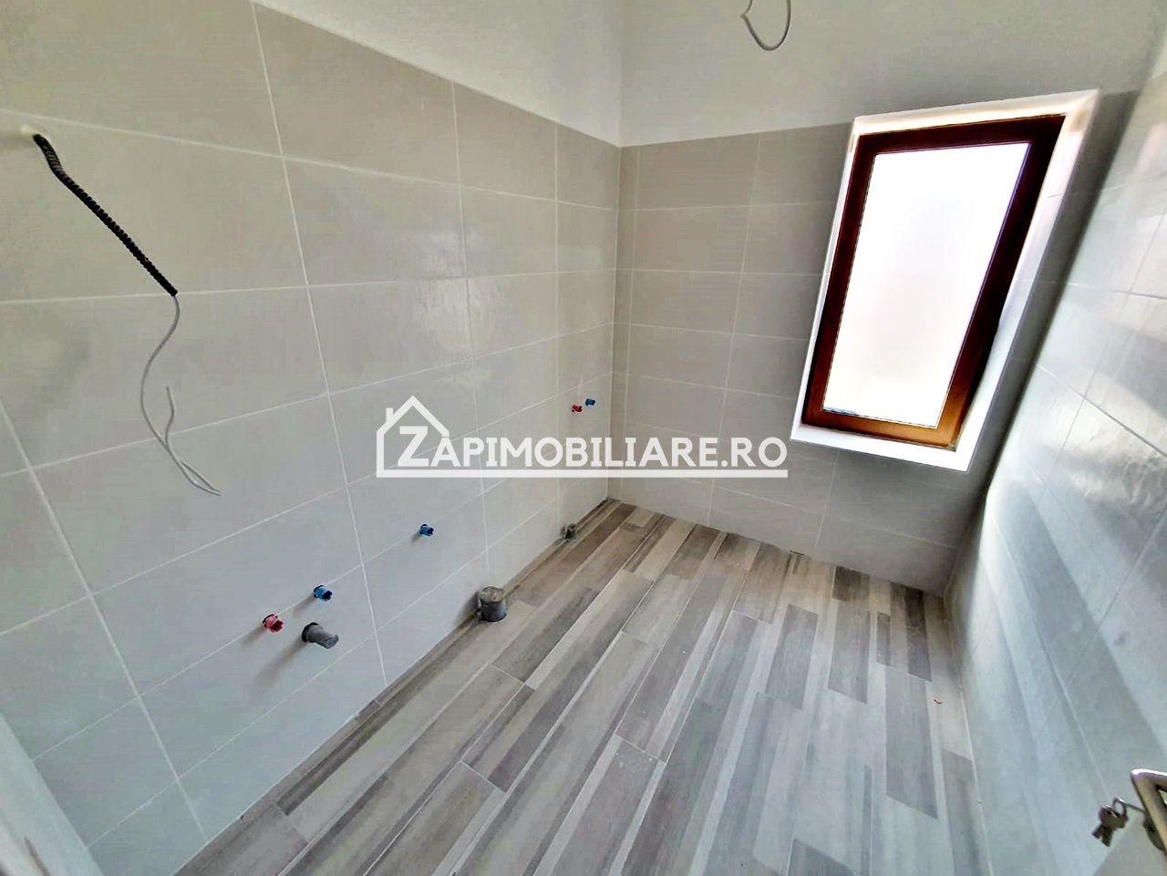 Casa premium 4 camere,2băi,120 mp, 550mp teren, - Poză 5