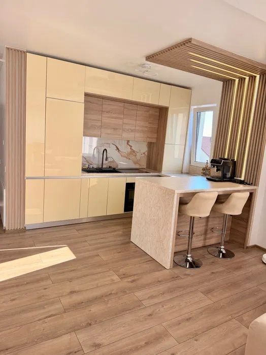 Apartament de vanzare cu 3 camere, 2 bai, balcon, garaj - Poză 5