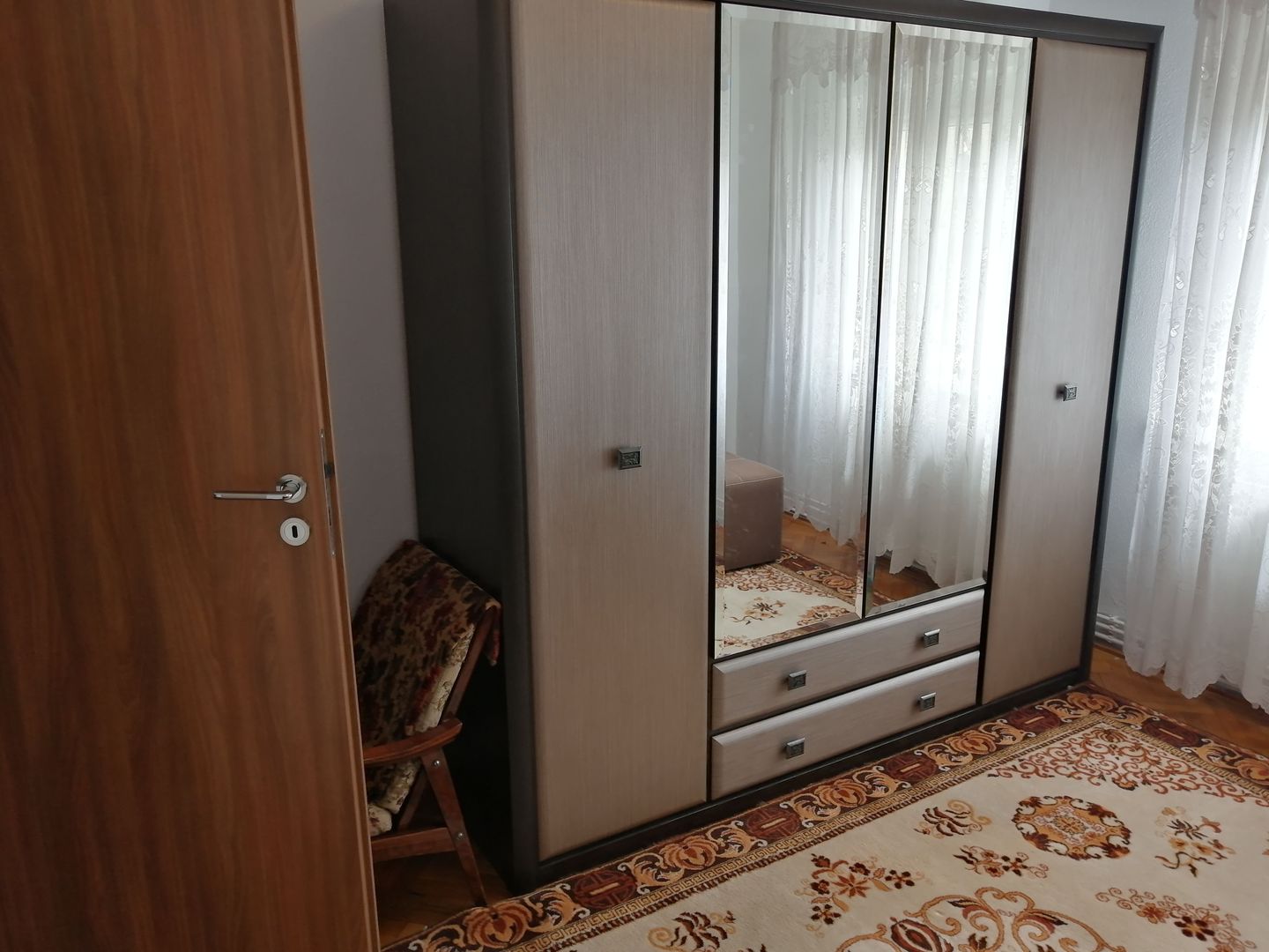 Inchiriere - 4 camere decomandat in Scriitorilor - Poză 12