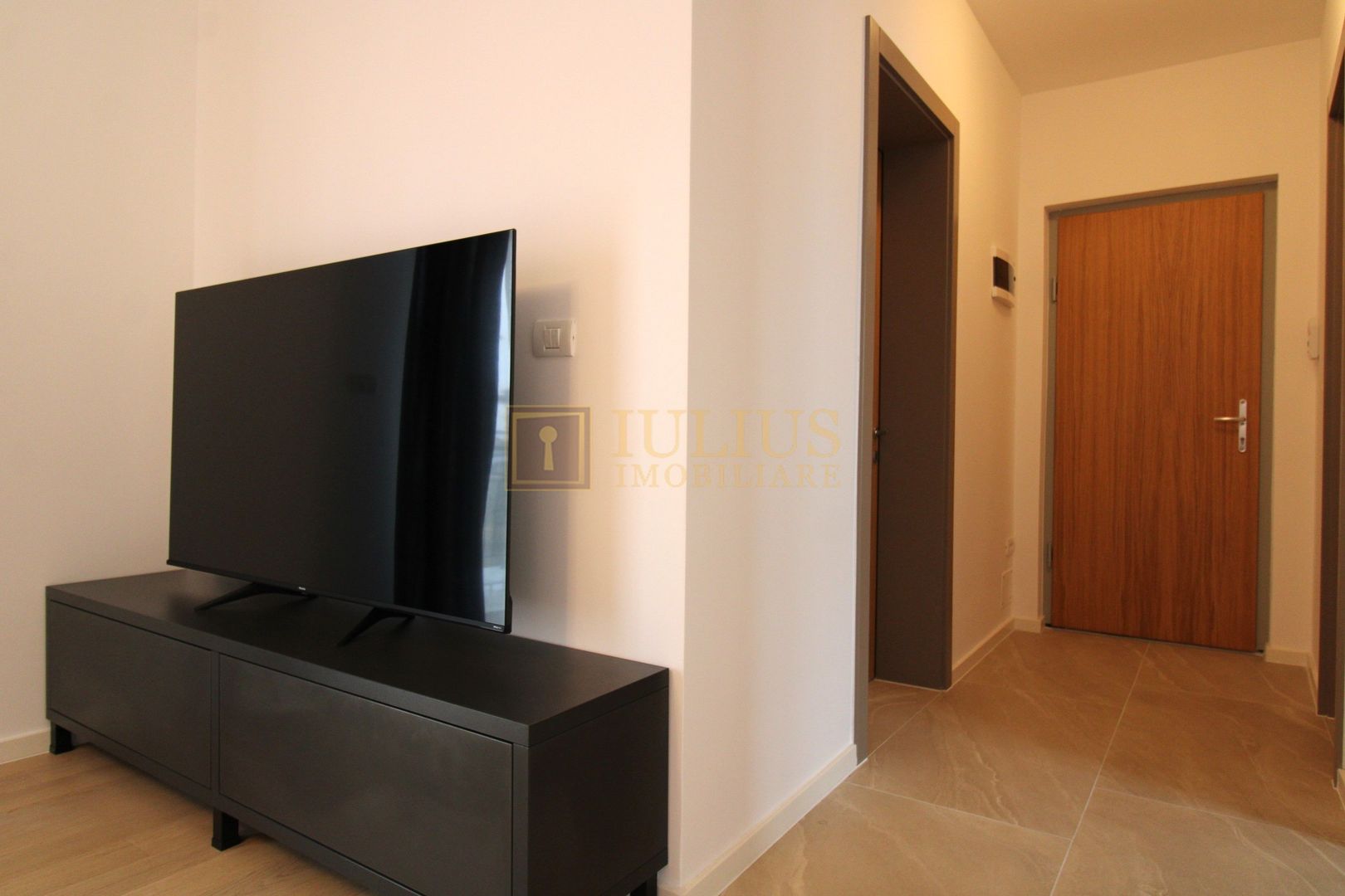 Monarch Village; Mosnita Noua, mobilat/utilat complet, 2 locuri de parcare. - Poză 3