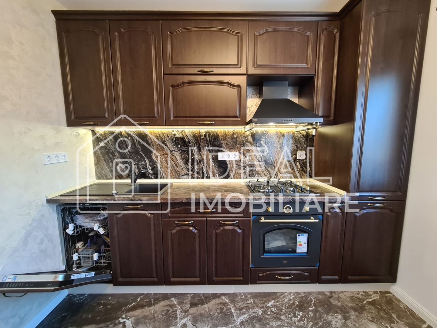 Casa de LUX cu 4 camere si gradina, in Cartierul Arhitectilor - Poză 5