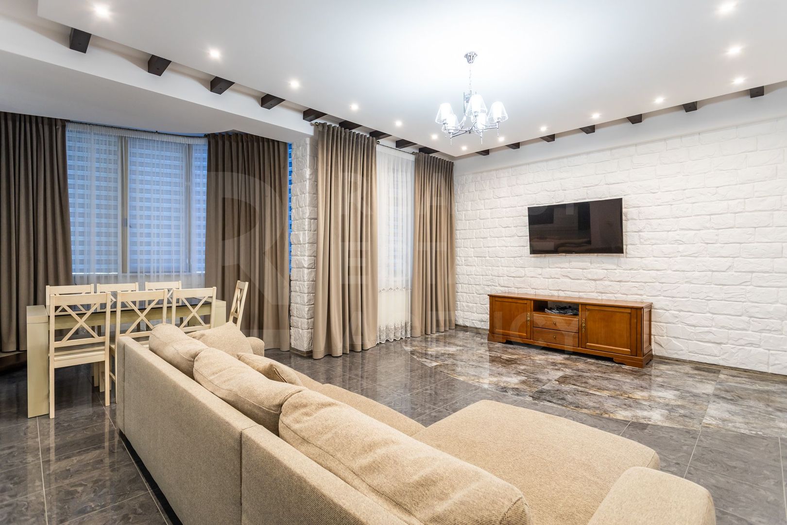 Chirie, apartament, 3 camere, strada 31 August 1989, Centru - Poză 2