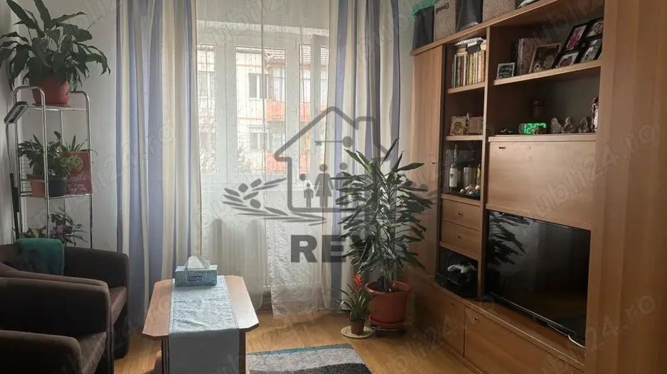 Vand apartament 2 camere Str. Nicolae Iorga/Oștirii/Mihai Viteazul - Poză 4