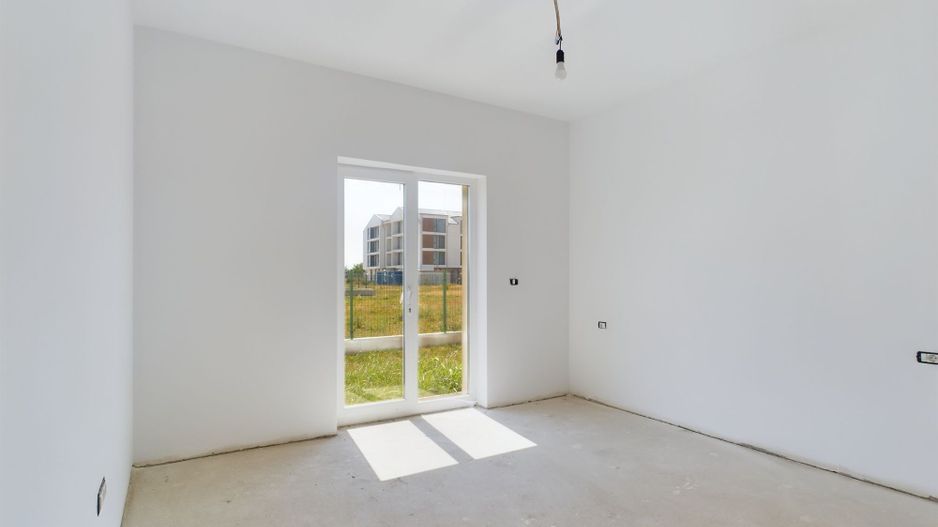 Apartament cu 3 camere, zona Torontalului - Poză 2