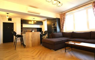 3 camere, etaj 2, lift, prima inchiriere, vedere spre Bega