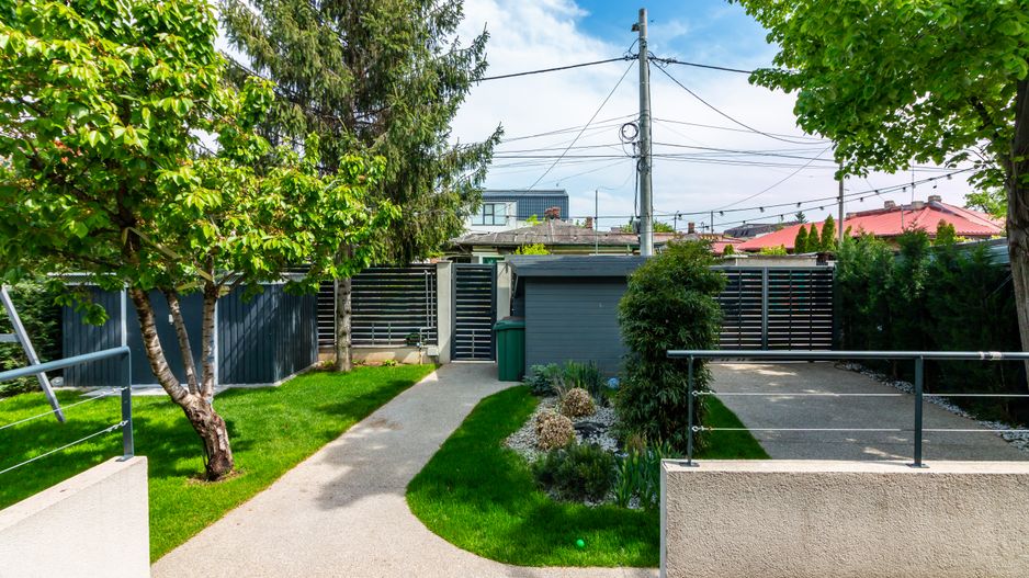 Vilă superba 7 camere, zona linistita, Bucurestii Noi - Poză 16