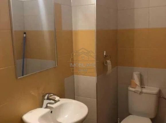 Anunț de închiriere - Apartament spațios și luminos cu 2 camere - Poză 10