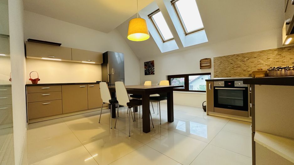 Apartament 3 camere, dispus 2 niveluri - 143 mp | Parcare privata - Poză 6