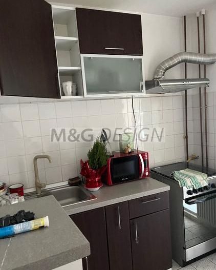 Apartament 3 camere Soarelui etaj 2 cu centrala - Poză 4