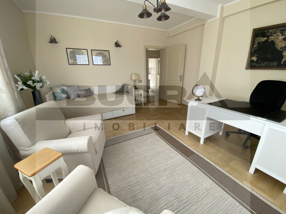 Apartament superb, 3 camere decomandate, terasa 42mp, VIEW - Poză 2