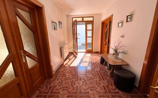 Casa de vanzare pretabila 2 familii, garaj, livada, comuna Pianu - Poză 20