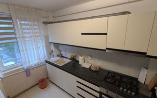Apartament 3 camere decomandat, renovat și mobilat – Piața Voievozilor, Alexandru cel Bun - Poză 1