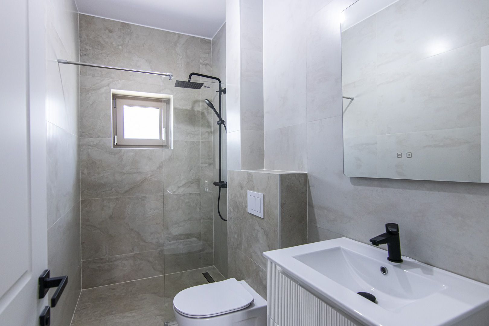 COMISION 0 % | CASA PREMIUM | 5 CAMERE | FINISATA LA CHEIE | OTOPENI - FERME | - Poză 24