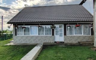 Doua case 240 mp teren 1328 mp livada Cristesti Pascani Iasi - Poză 1