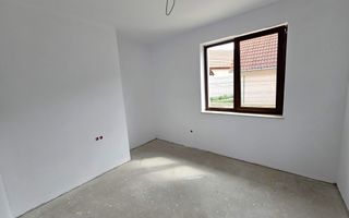 Casa semifinisata, 4 camere, 392 mp teren,  Barabant - Poză 11