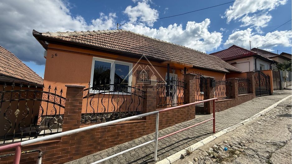 Casa de 3 camere, Medias. - Poză 4