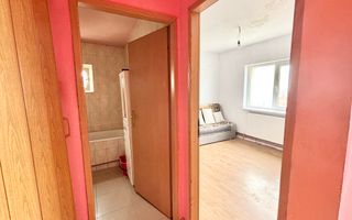 Apartament spațios 2 camere | Balcon închis | Centrală proprie | Freidorf - Poză 9